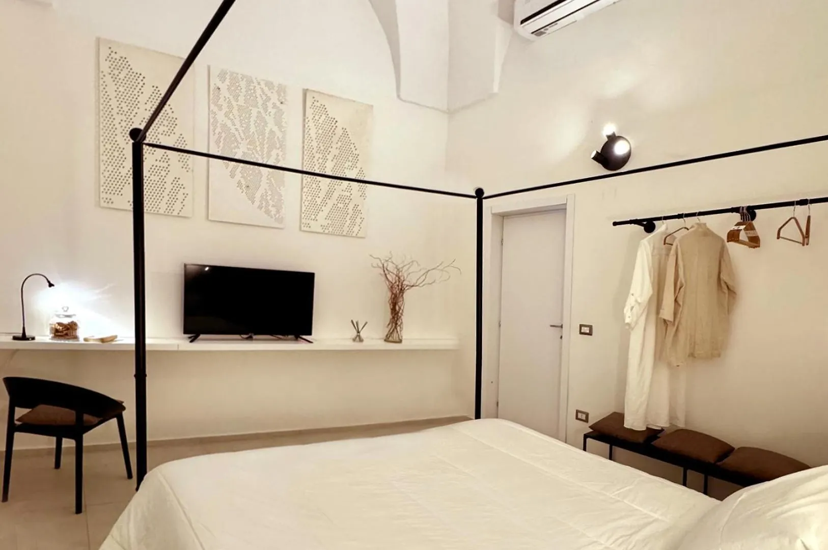 Bed and Breakfast Eufonia Лечче 0*,